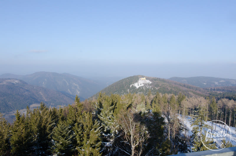 Blick zum Gasthaus auf der Hohen Wand, Winter