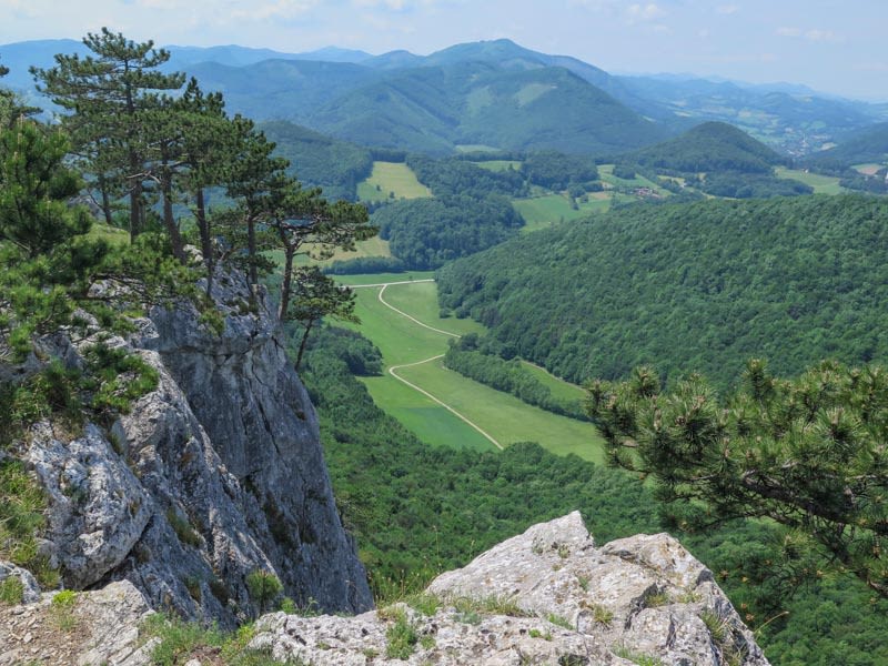 Aussicht vom Gipfelkreuz am Peilstein, Kinderwagenwanderung