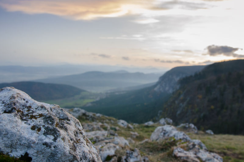 Aussicht Hohe Wand ins Tal am Abend beim Skywalk
