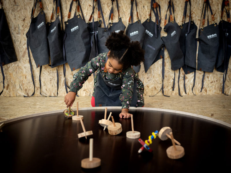 Zoom Kindermuseum, Kreisel bauen