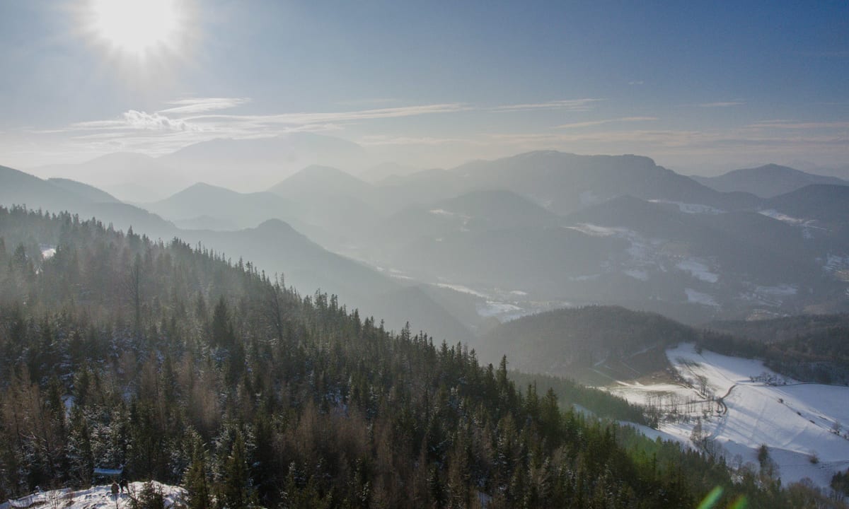 Hohe Wand Blick von der Aussichtswarte im Winter
