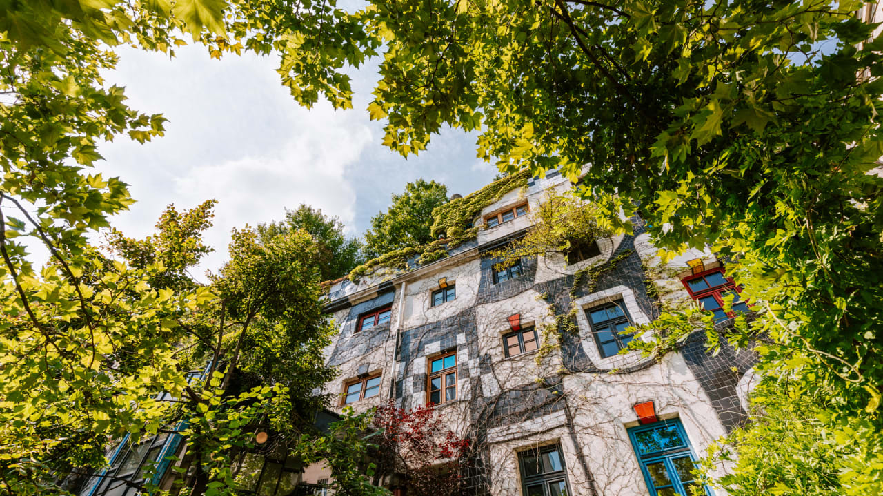 KunstHausWien, Fassade
