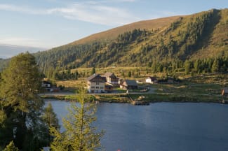 Sonnenaufgang beim Heidi Hotel, Falkertsee, Kärnten