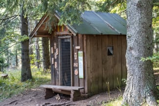 Hexenhaus am Kindererlebnisweg im Hexenwald auf der Hohen Wand