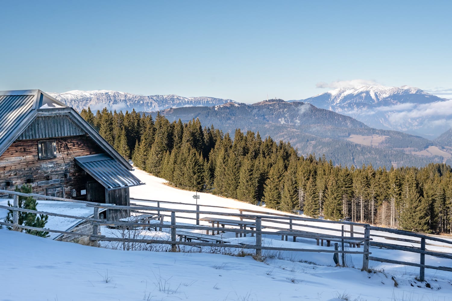 Kranichberger Schwaig beim Winterwandern am Wechsel