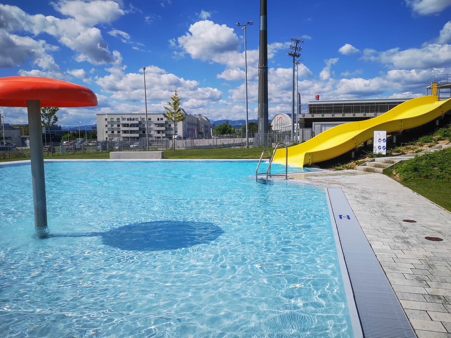 Kinderbecken im Freibereich der Aqua Nova in Wiener Neustadt