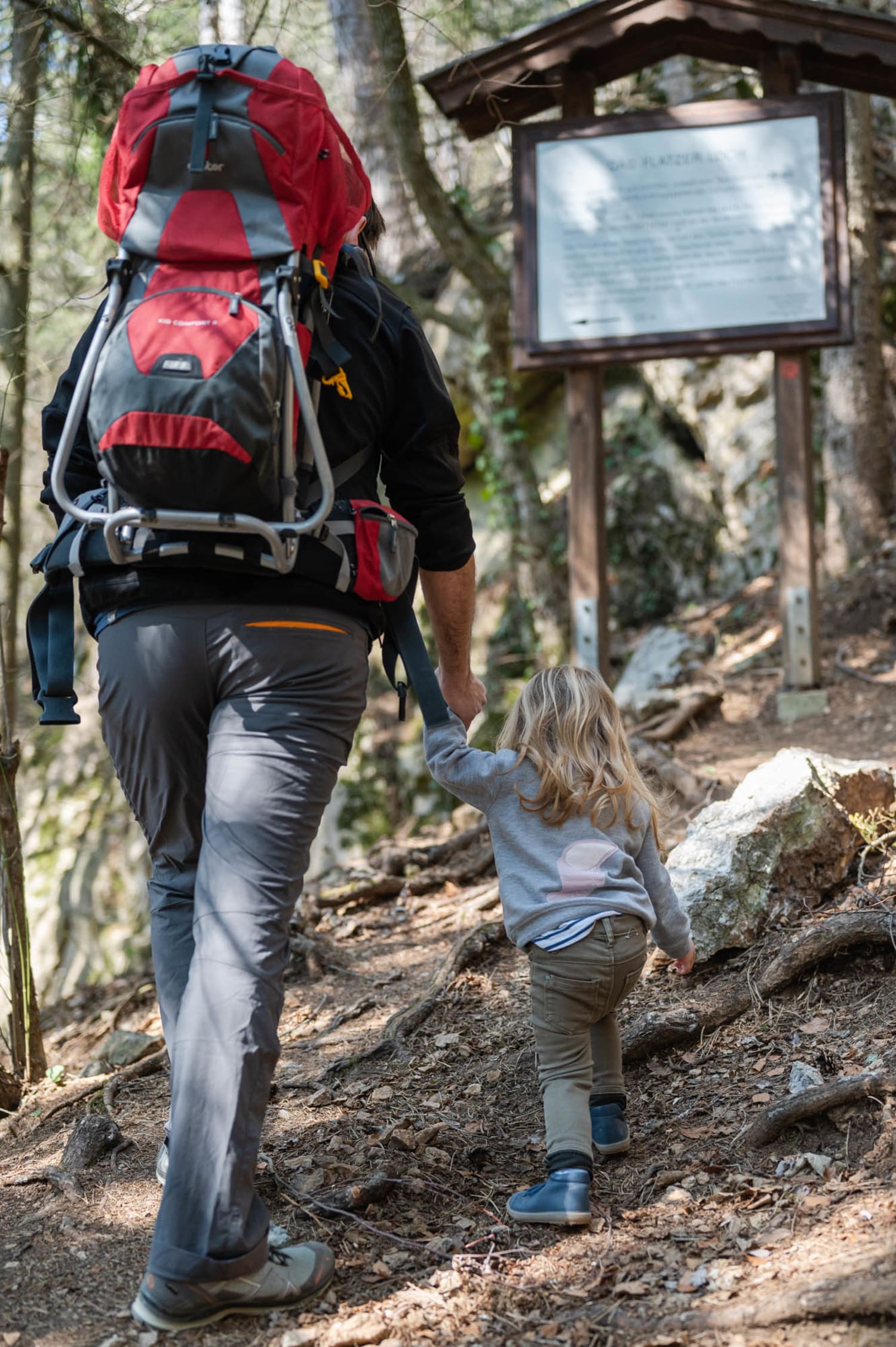 Familienwanderung Flatzer Wand Wandern mit Kleinkind auf die Flatzer Wand am Fürststeig