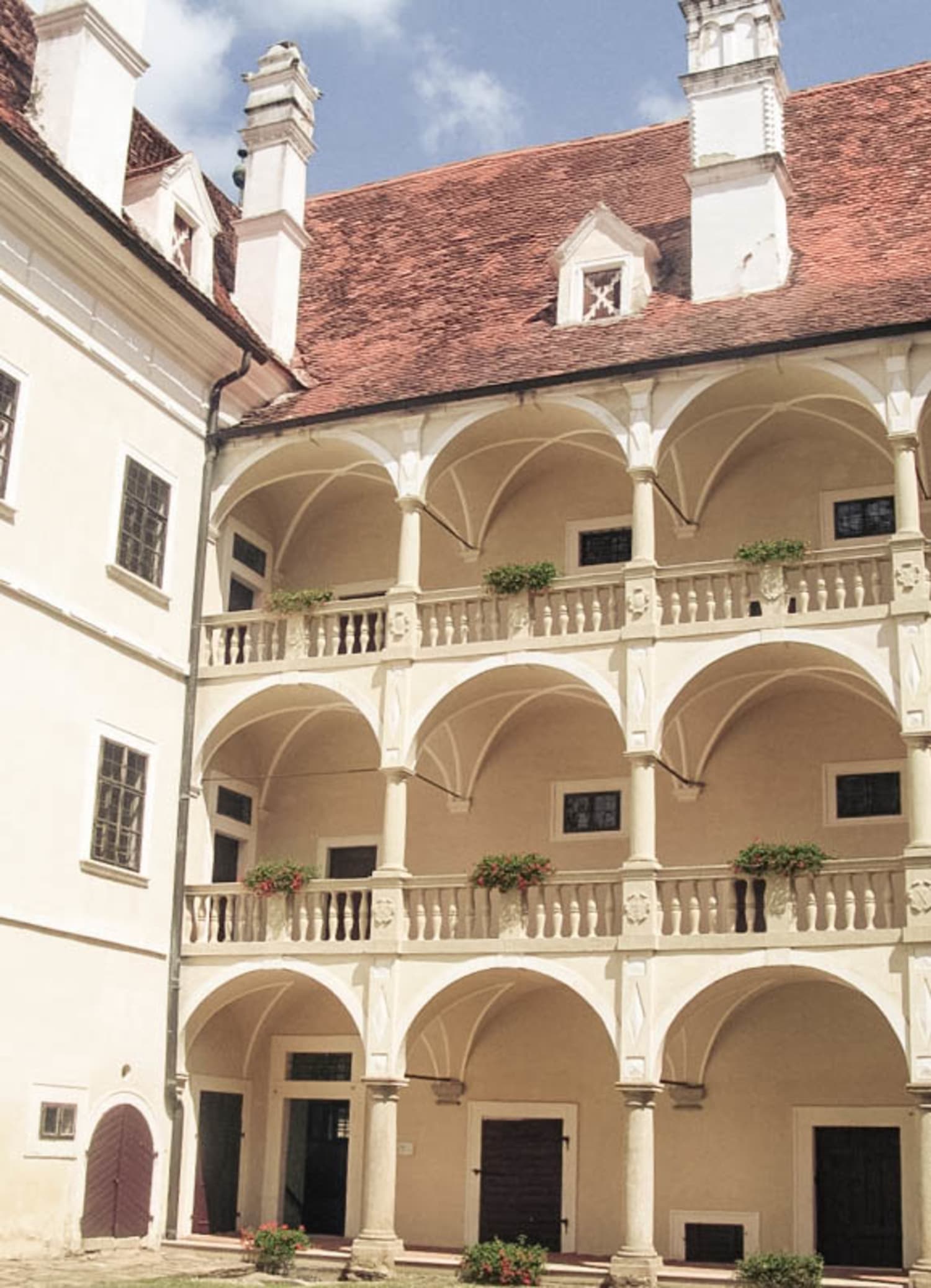 Arkadengang Schloss Greillenstein Arkadengang Schloss Greillenstien
