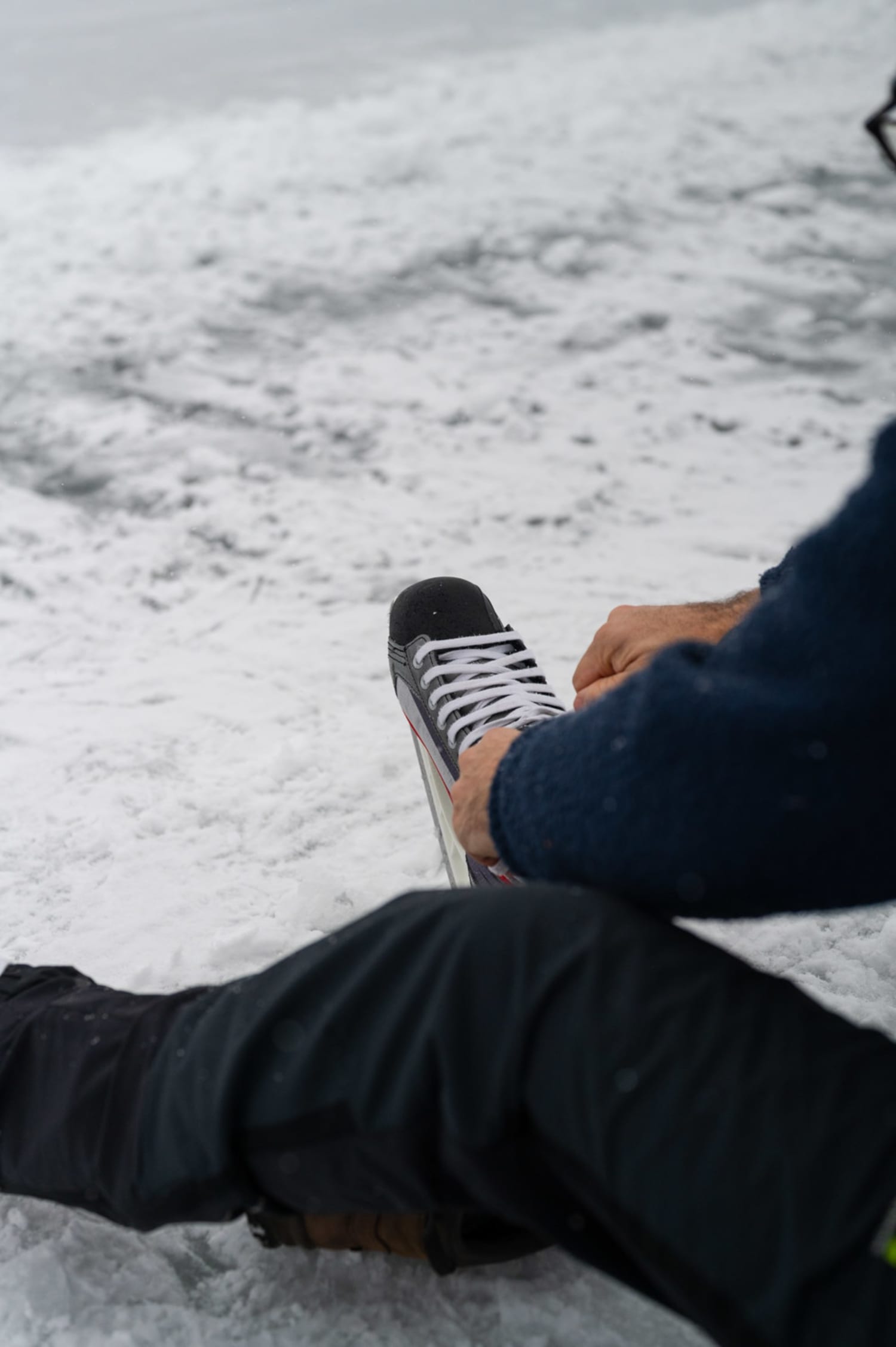 Eislaufen am Weißensee, Detail Eislaufschuhe