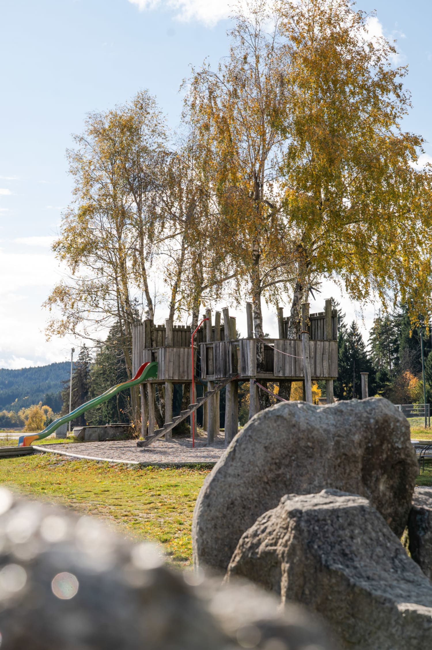 Spielplatz in der SONNENWELT Großschönau. Baumhaus