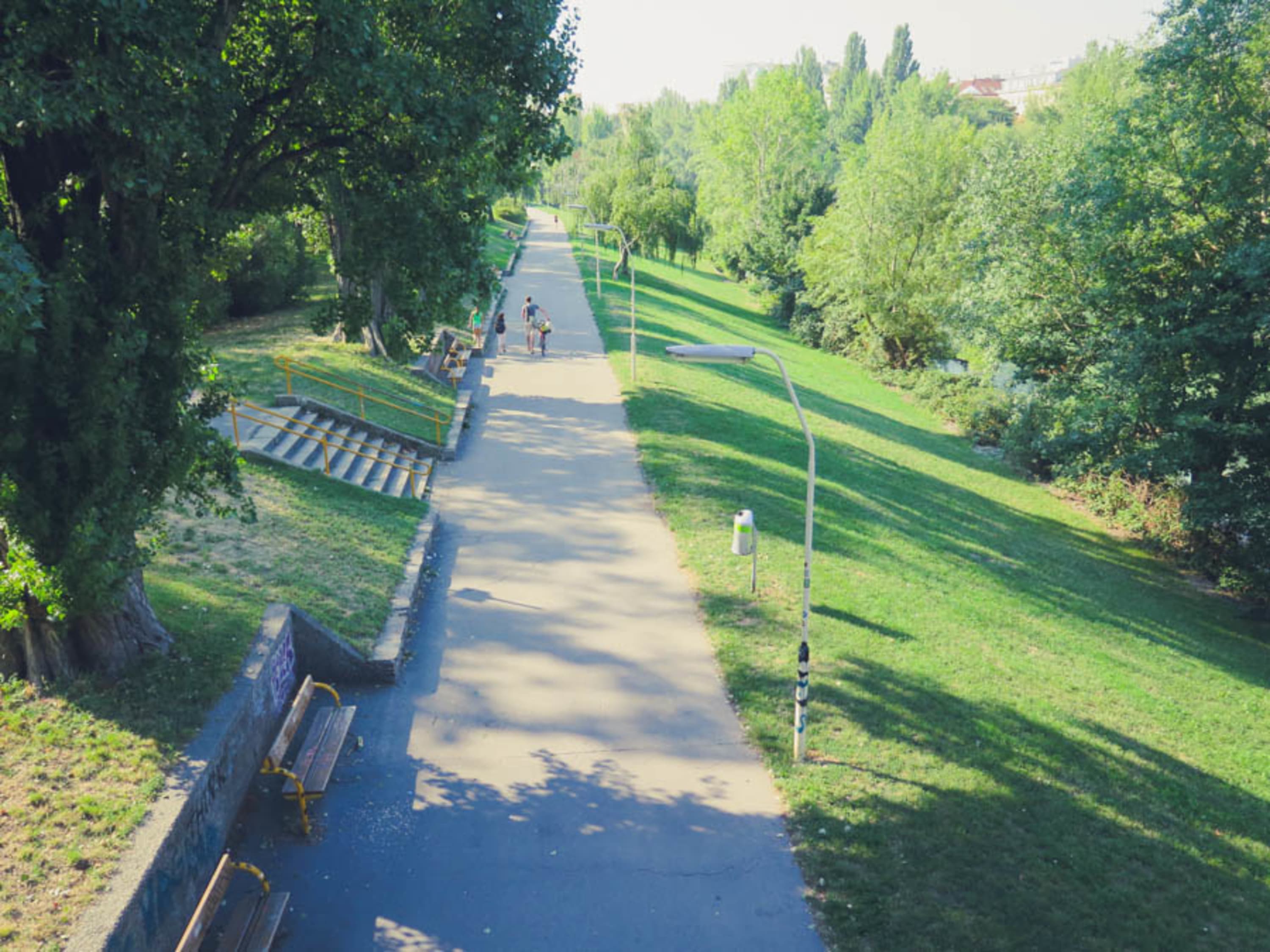 Blick auf den Donaukanal von oben