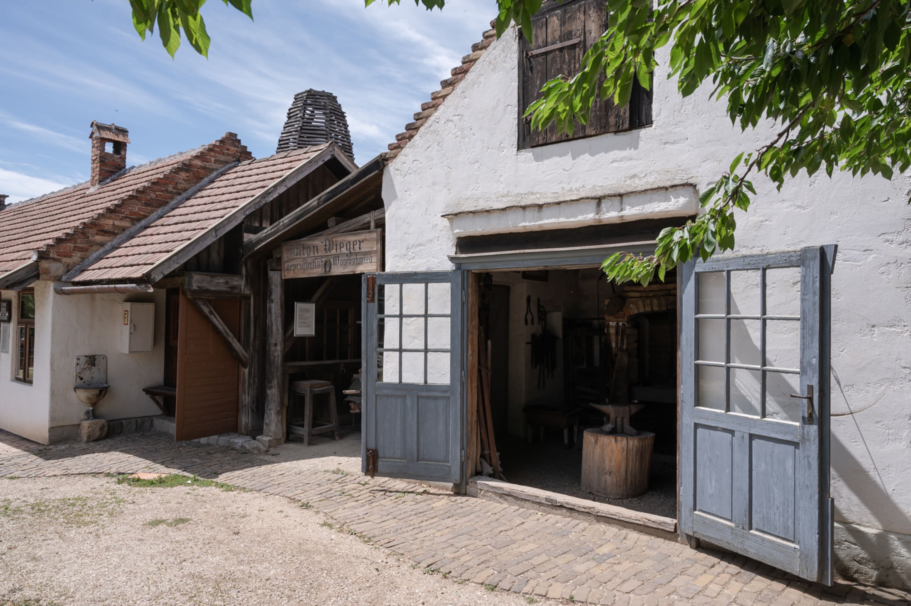 Wagenschmied im Dorfmuseum Mönchhof