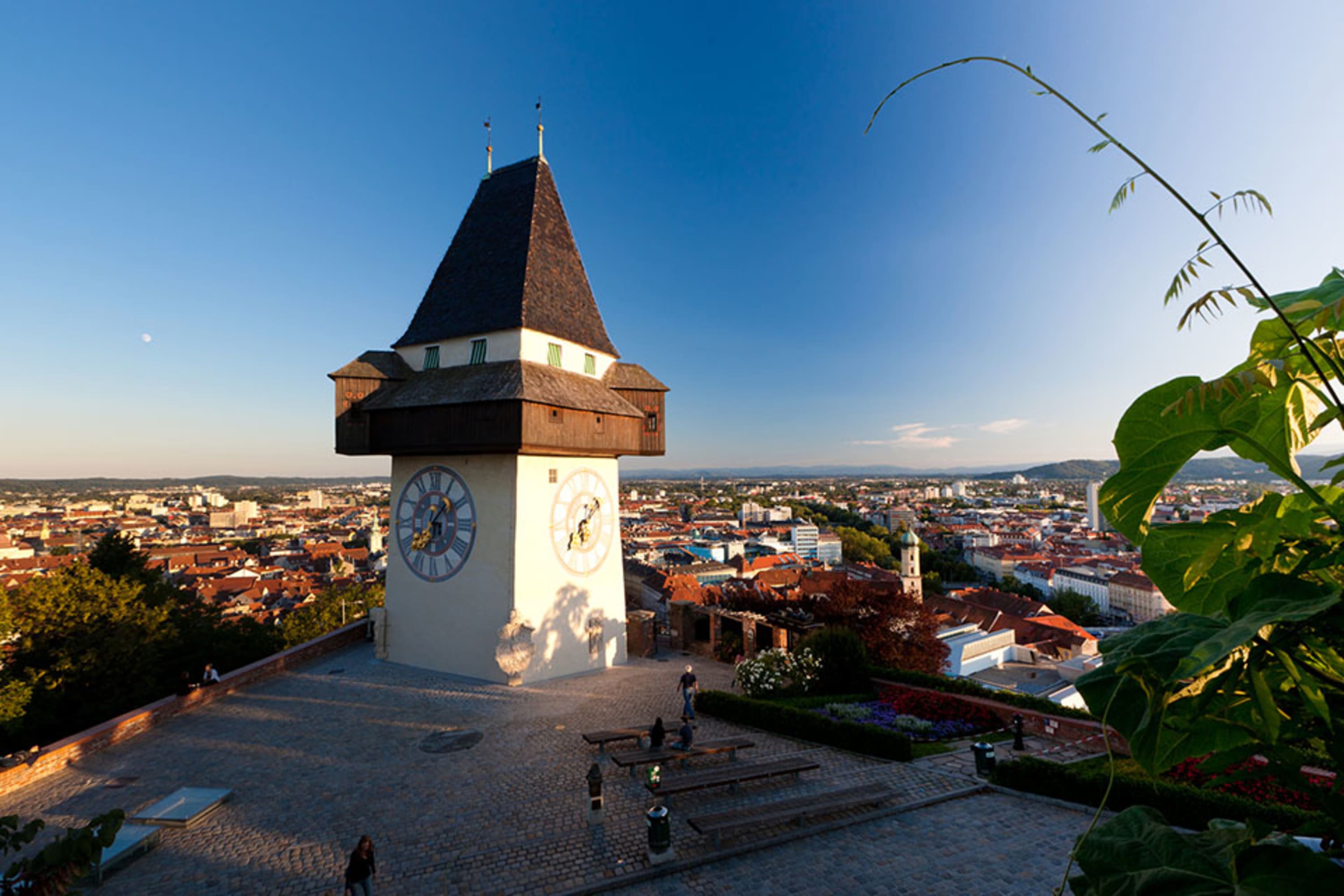 Graz Uhrturm Blick vom Uhrturm über die Dächer von Graz