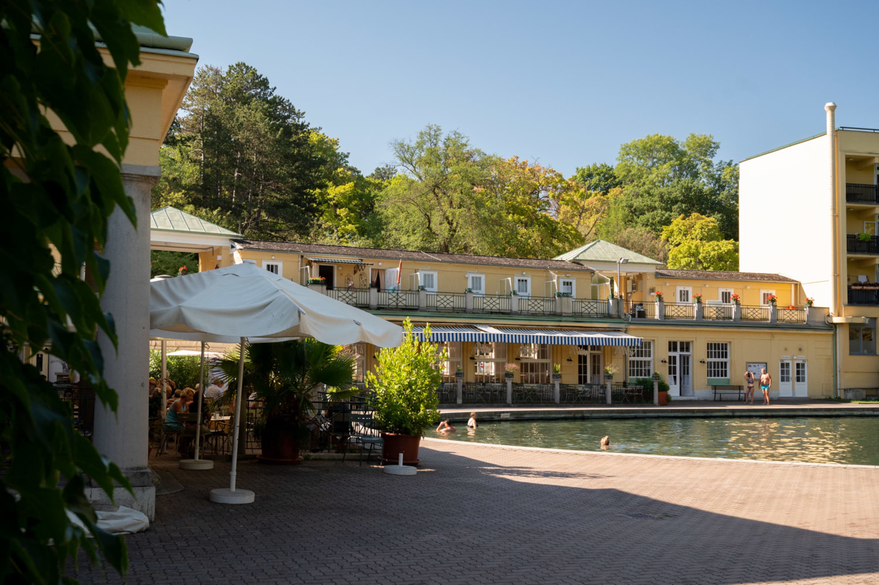 Grünes Becken im Thermalbad Vöslau
