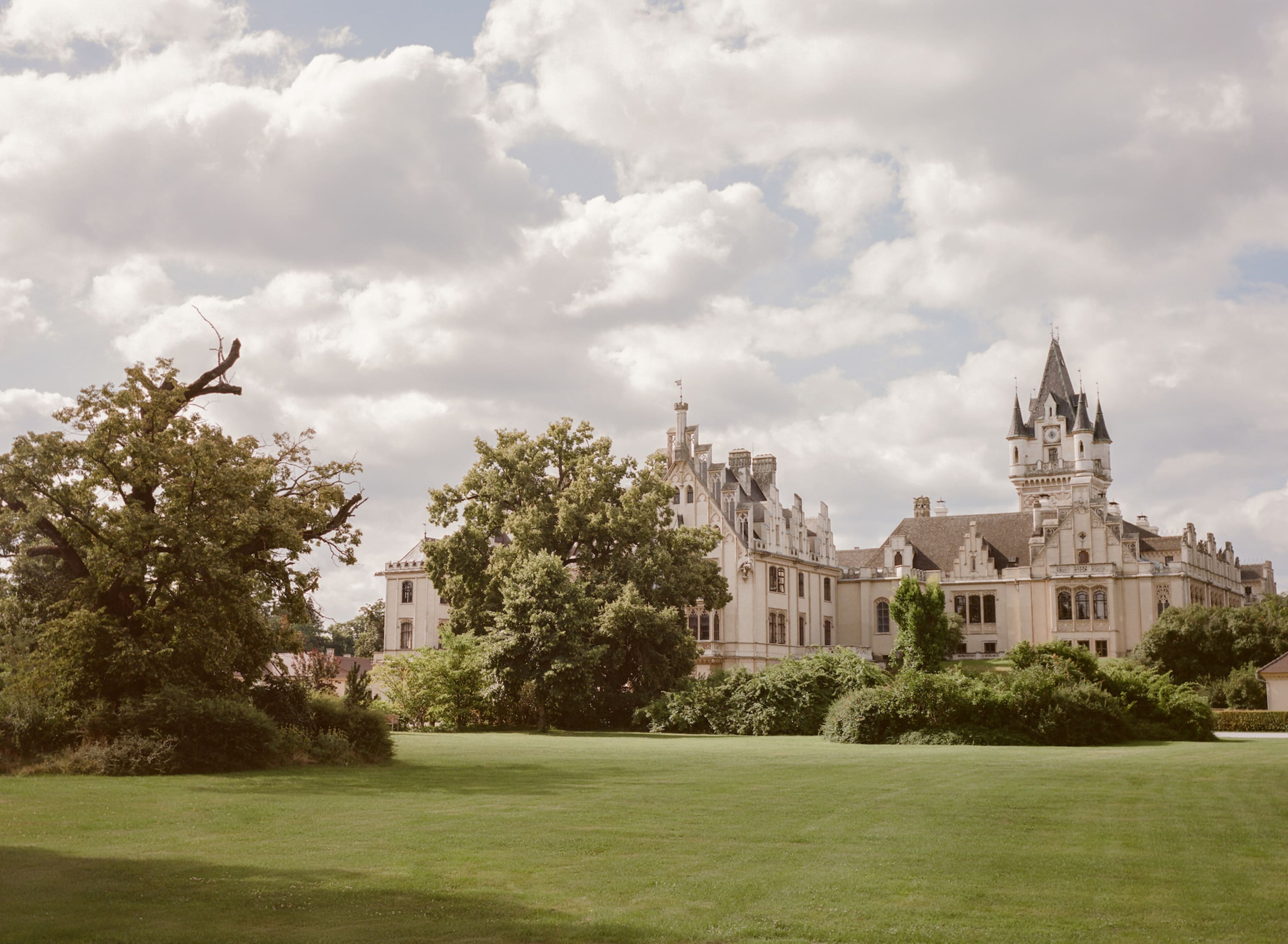 Schloss Grafenegg quer Schloss Grafenegg im Schlosspark