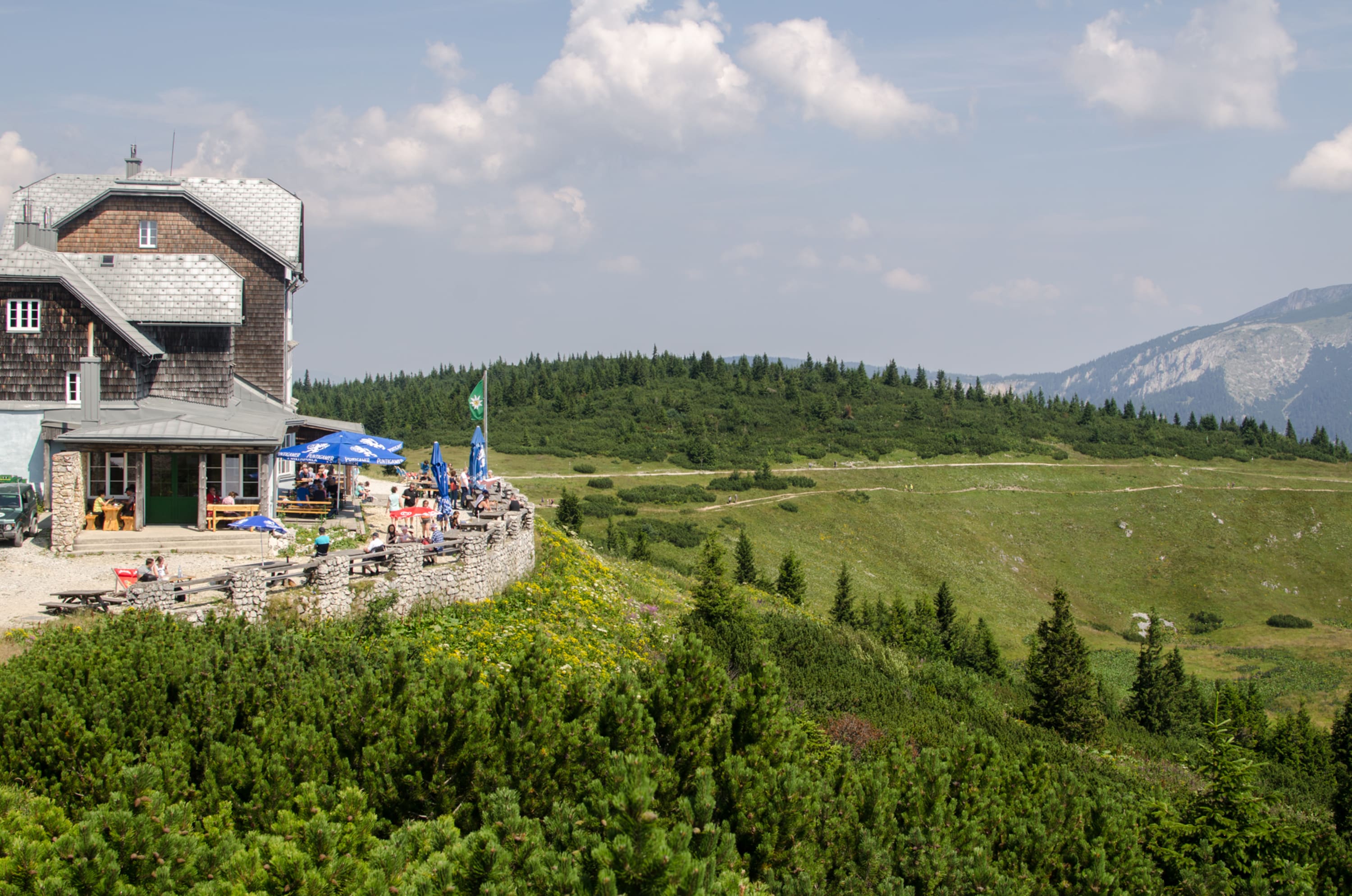Ottohaus auf der Rax, Hüttenwanderung im Sommer