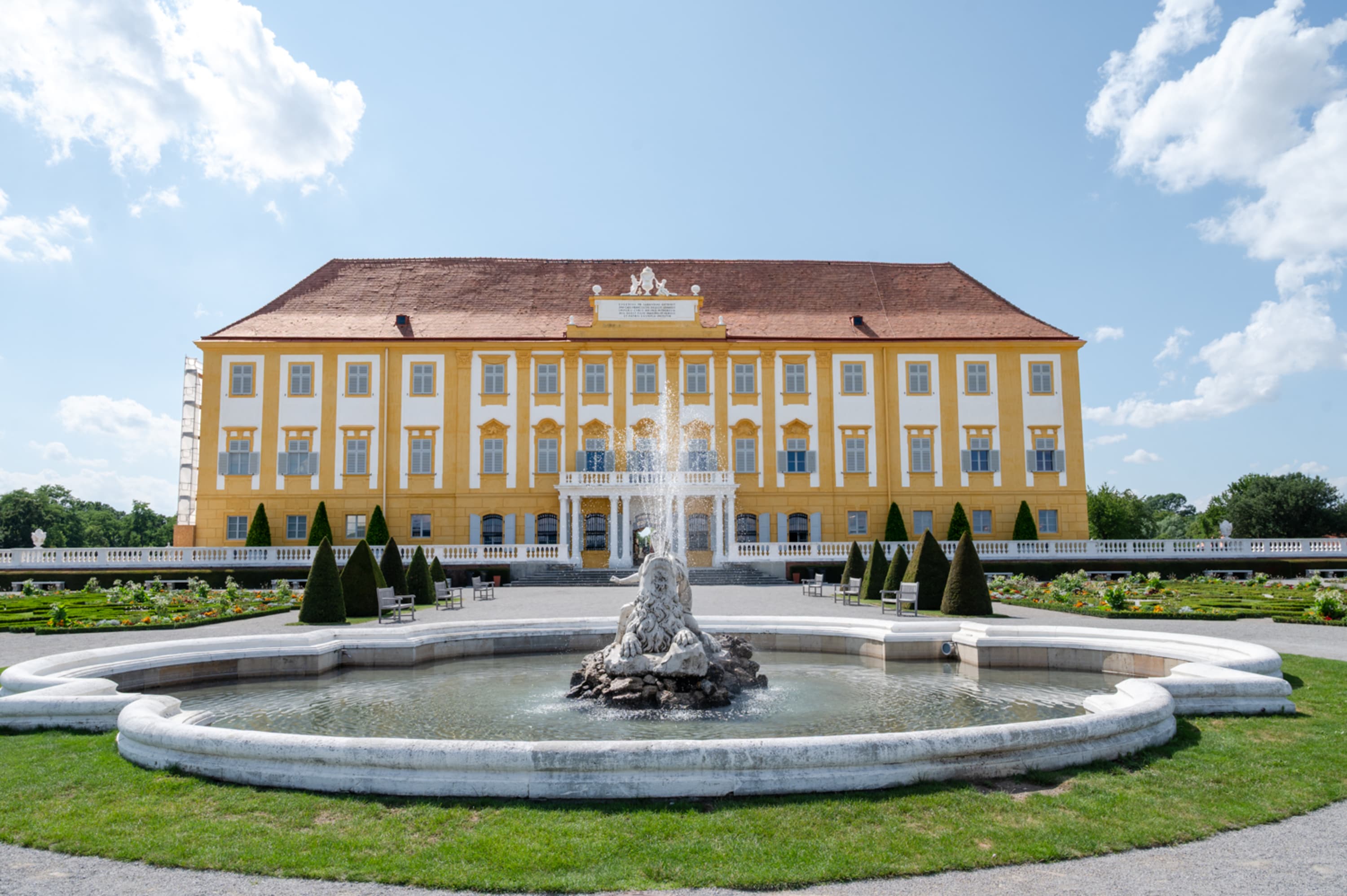 Schloss Hof, Fassade von der Gartenseite aus
