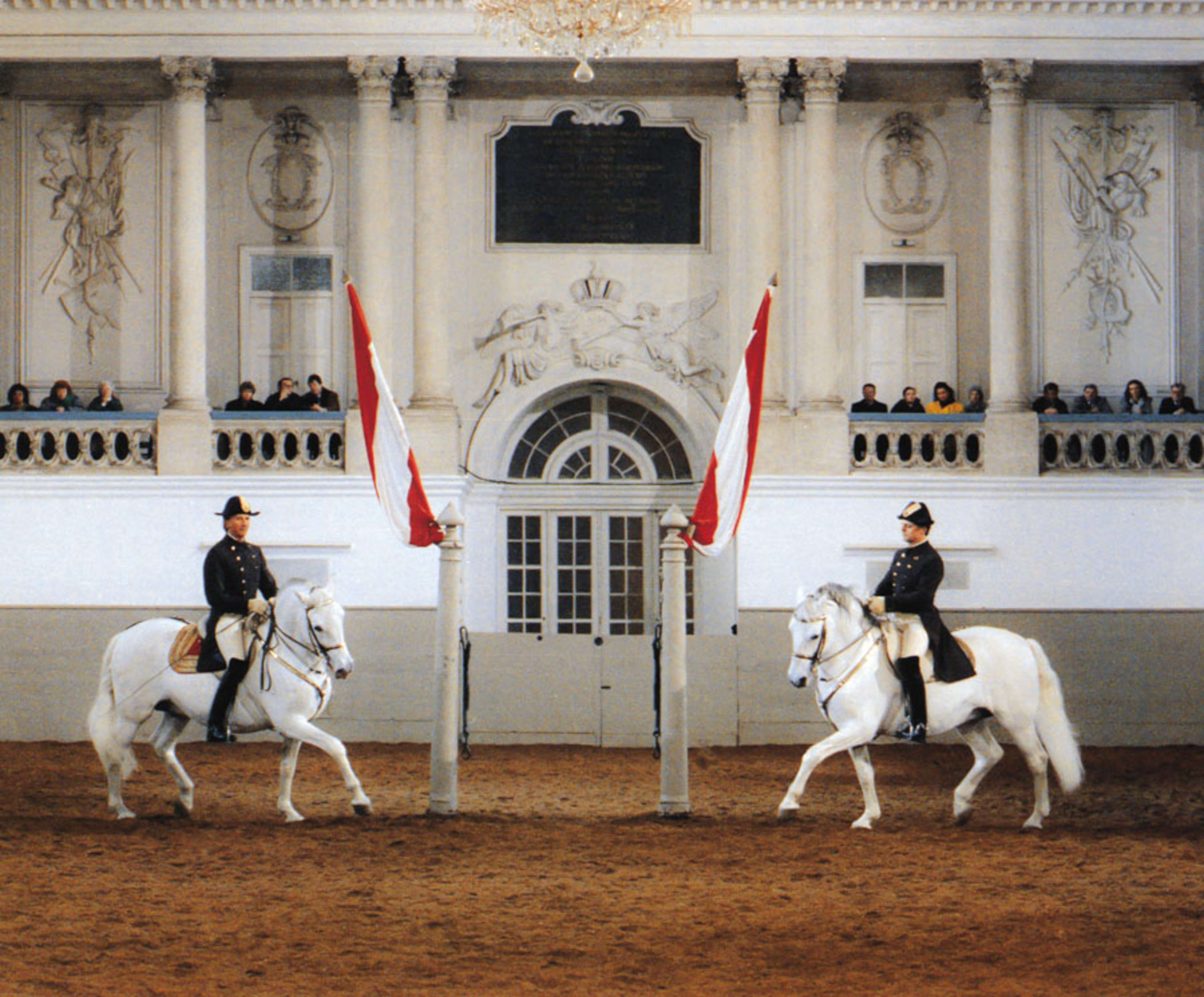Spanische Hofreitschule, zwei Reiter