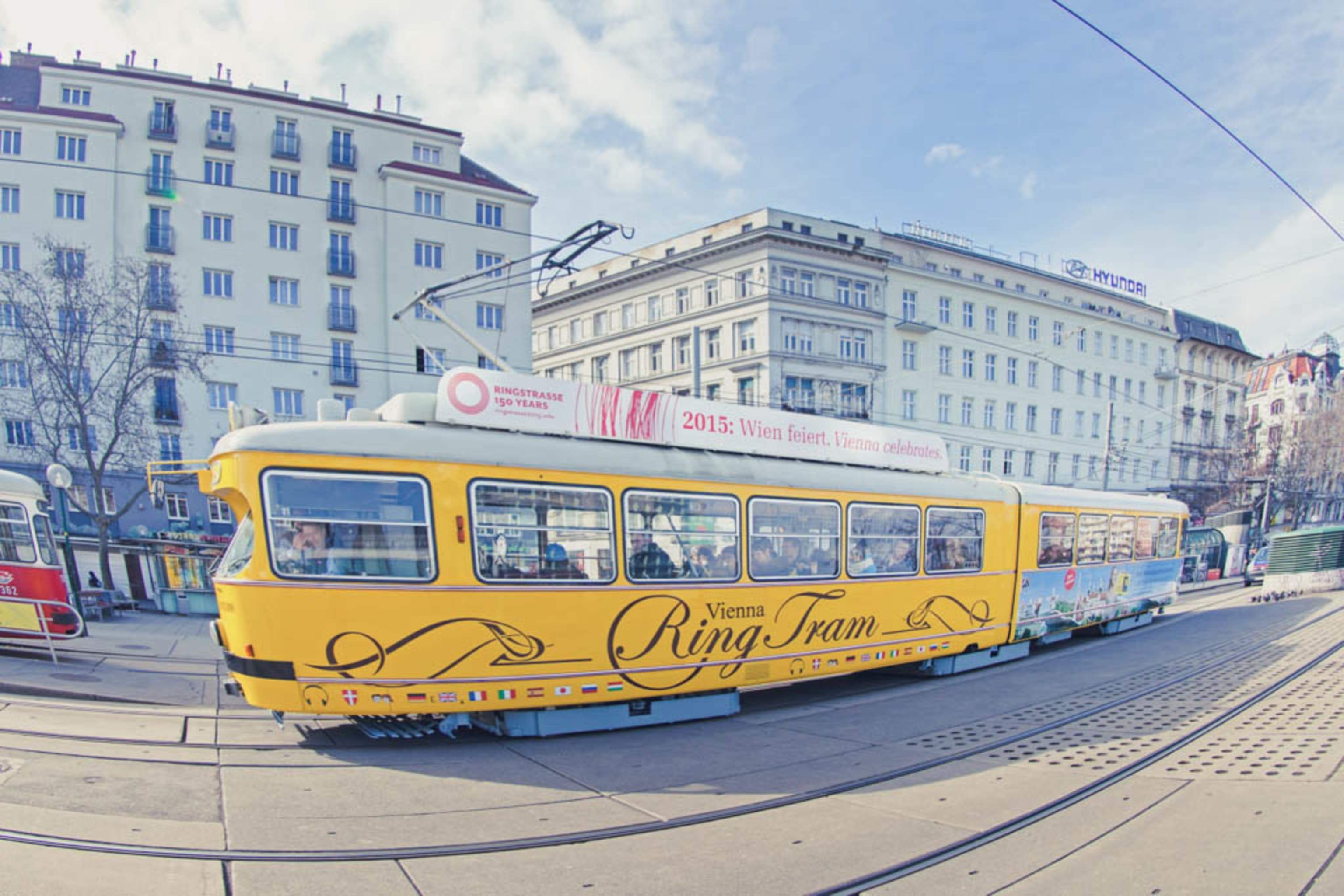 Vienna Ring Tram am Schwedenplatz Wien