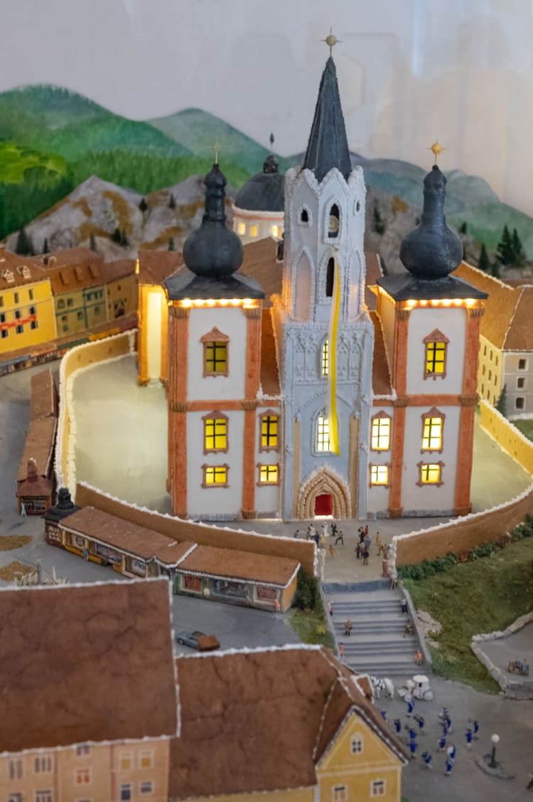 Detail Mariazell aus Lebkuchen in der erLebzelterei Pirker