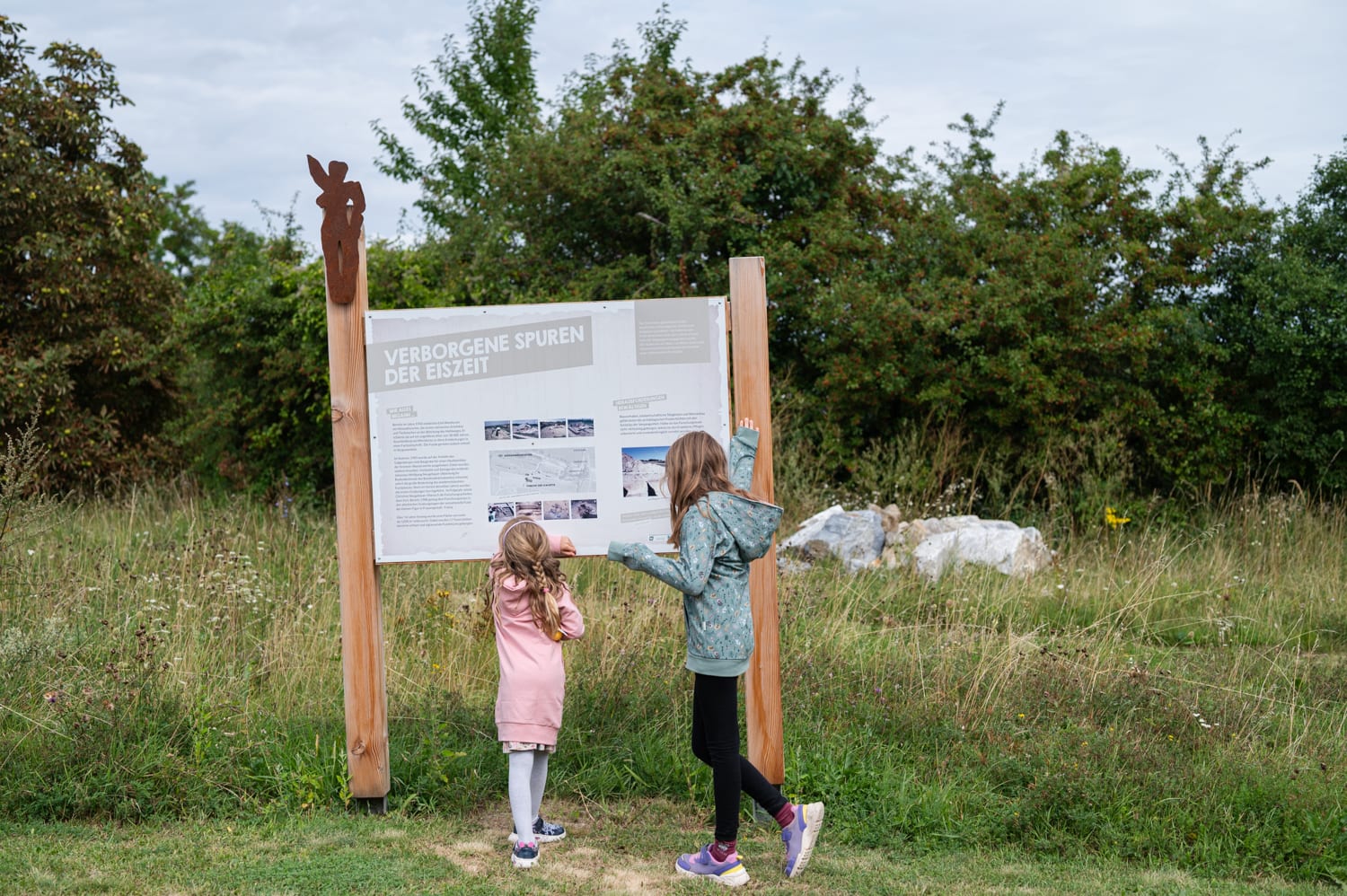 Kinder am Eiszeitweg bei Stratzing, Kremstal
