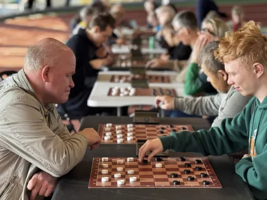 Žmonių su negalia šaškių ir šachmatų turnyras