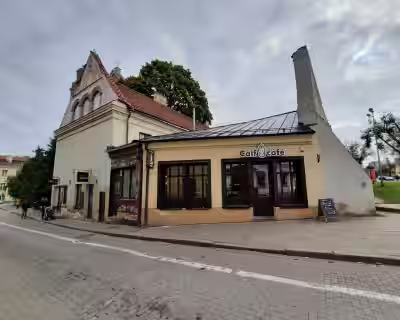 Karmelitų trikampis su baroko elementais