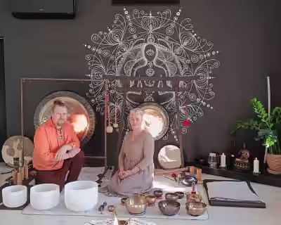 Yoga Nidra ir gyvi gongų garsai