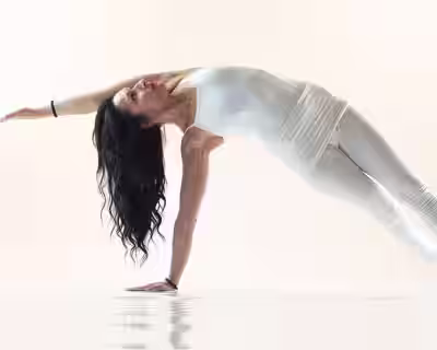 ĮVADAS Į MAI RAM YOGA su GURU MAI RAM