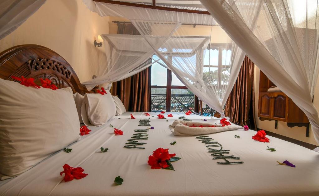 Amaan Beach Bungalows gallery 3
