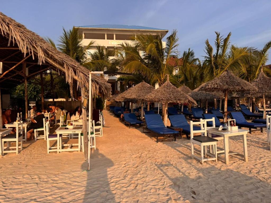 SunSeaBar Beach Resort gallery 4