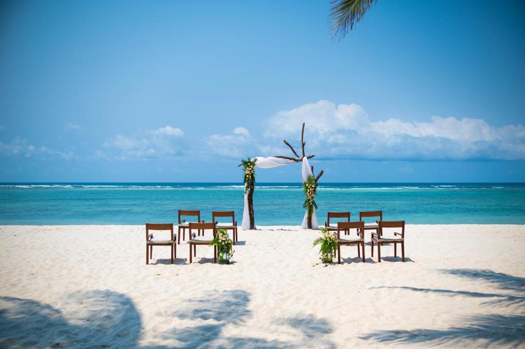Diamonds Leisure Beach & Golf Resort gallery 2