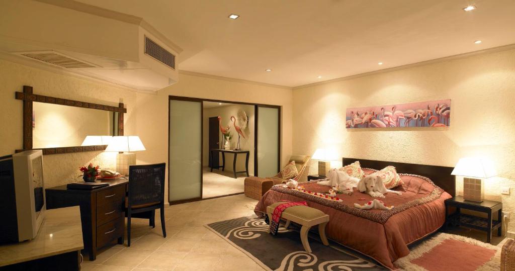 Diani Reef Beach Resort & Spa - Your Beachfront Bliss Awaits gallery 3