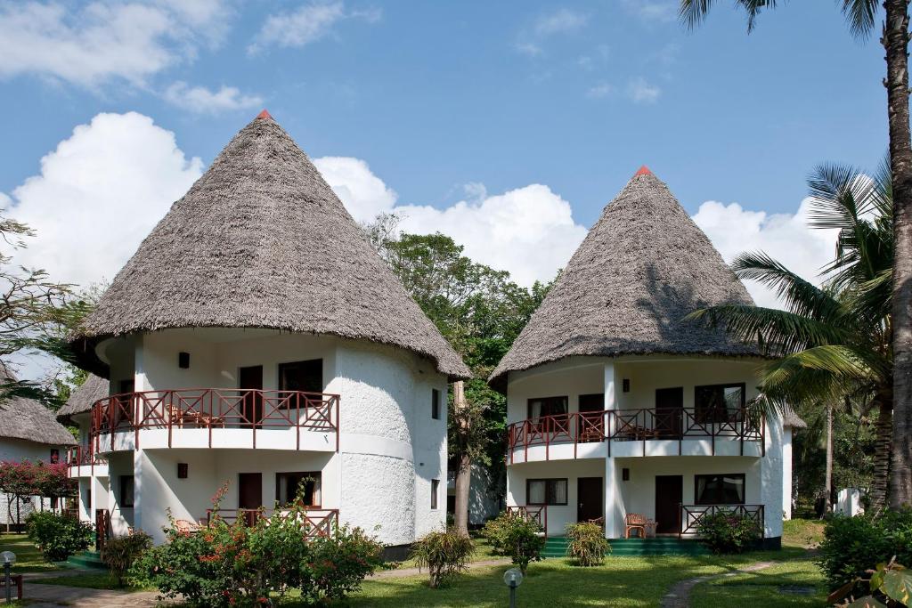 Neptune Village Beach Resort & Spa - All Inclusive gallery 4