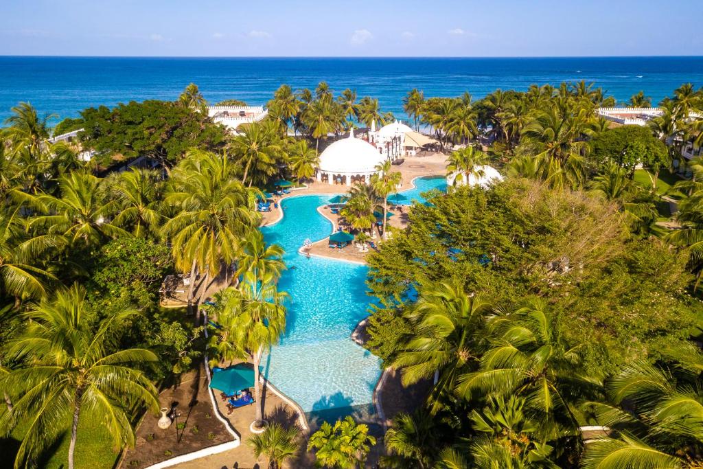 Southern Palms Beach Resort