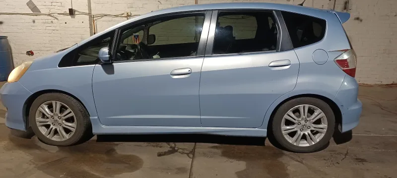 JR Window Tinting - Window tinting business