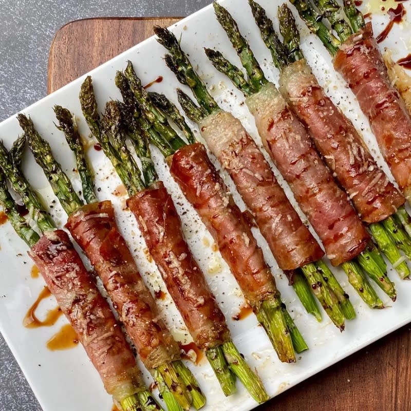 Prosciutto Scallion Bundles