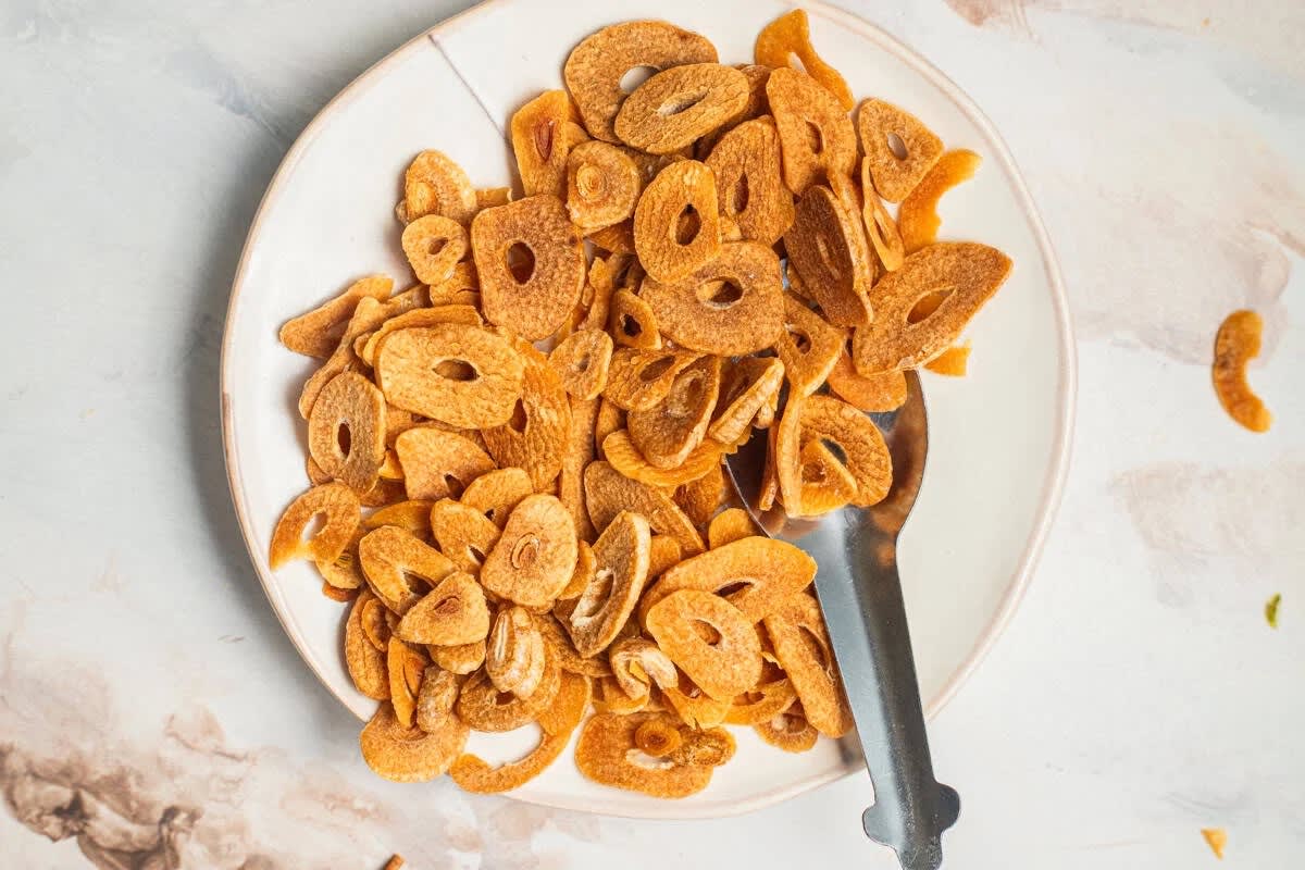 CRISPY GARLIC