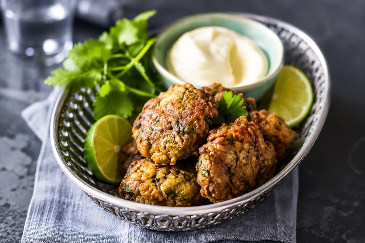 Crab Cakes with Pesto and Mayo Aioli