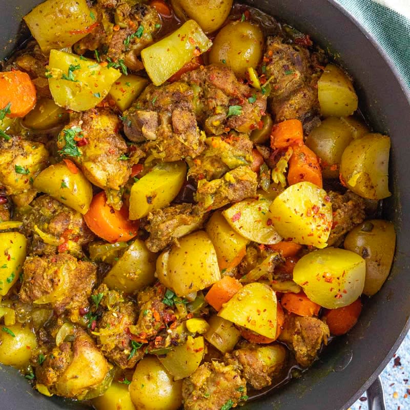 Curry Chicken (Bone-In)