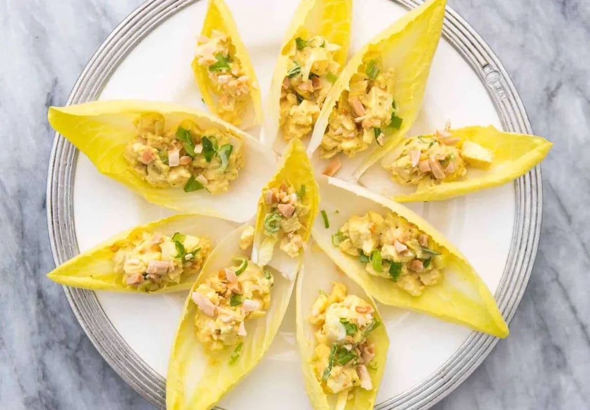 Endive Spears with Curry Chicken, Apple, and Cranberry (2 Pieces)