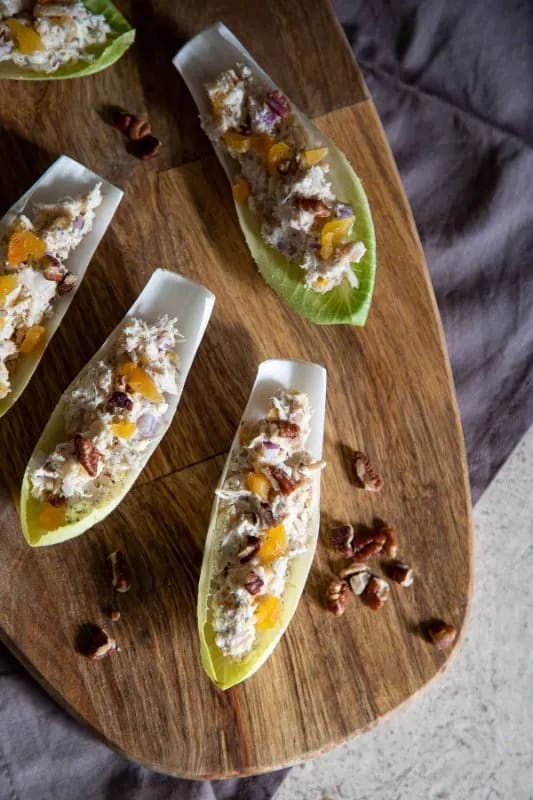 Endive Spears with Chicken and Grape Salad (2 Pieces)