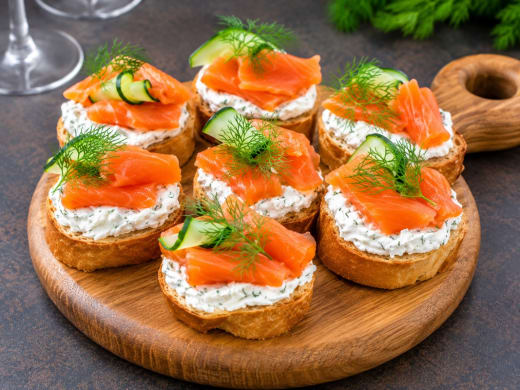 Smoked Salmon Rounds