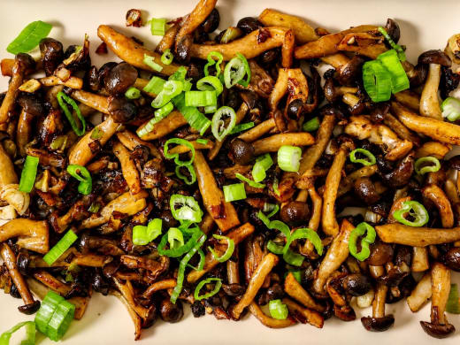 SHIMEJI MUSHROOMS
