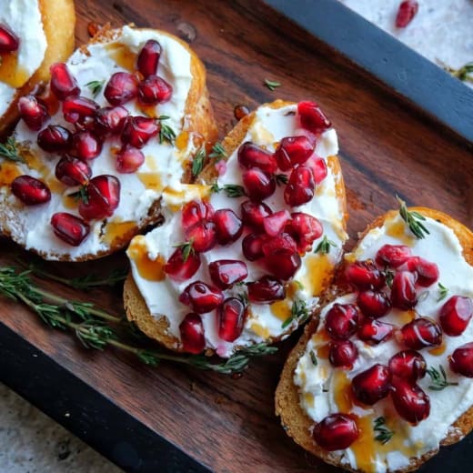 Pomegranate and Goat Cheese Crostini