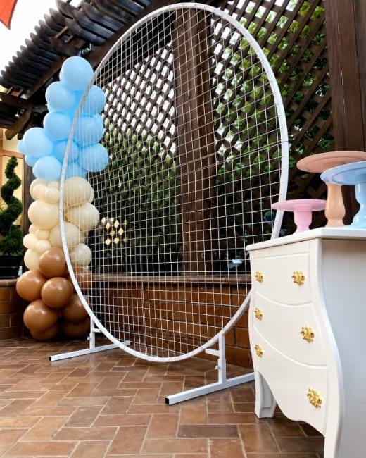 White Mesh Round Metal Arch – 7ft Tall