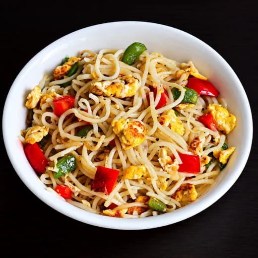 Egg Fried Noodles / Egg Hakka Noodles