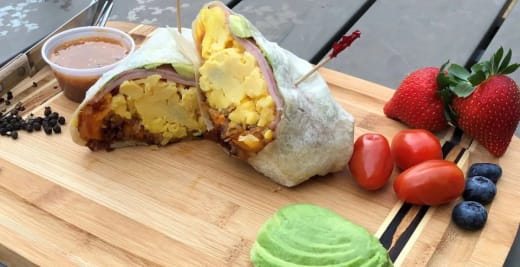 Mediterranean Egg White (Vegetarian)