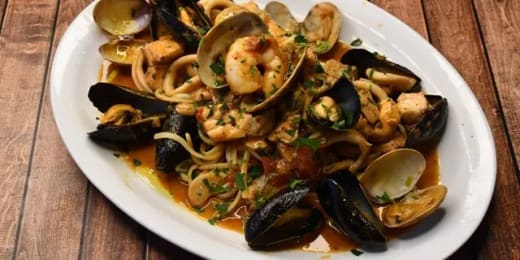 Tutto Mare- Serves 7