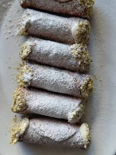 Cannoli-Serves 7